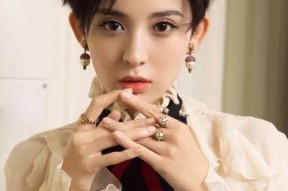 娱乐吃瓜姐娜扎英语